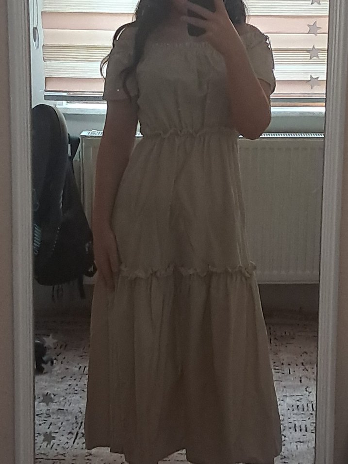 Bej Uzun Elbise - Görsel 4