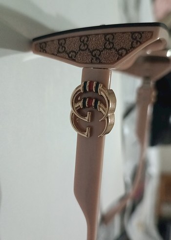 Gucci Bej Minimalist Kadın Güneş Gözlüğü