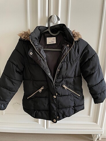 Zara kapişonlu çocuk mont