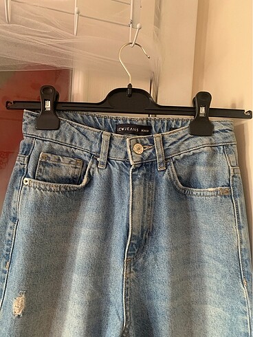 LC Waikiki yırtık kadın jean