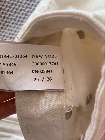 26 Beden beyaz Renk mavi new york beyaz jean