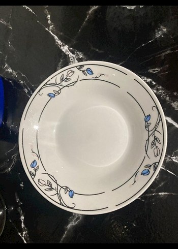 Beyaz Yaprak Desenli Yemek Tabağı