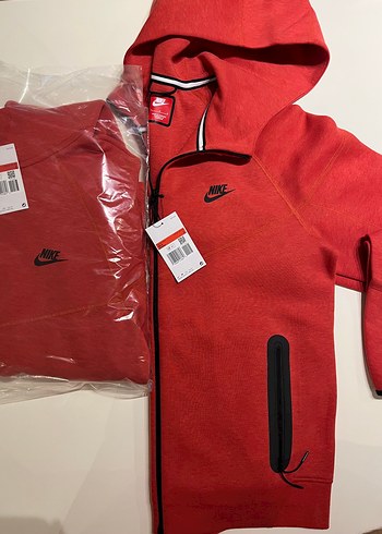 Nike tech fleece L beden