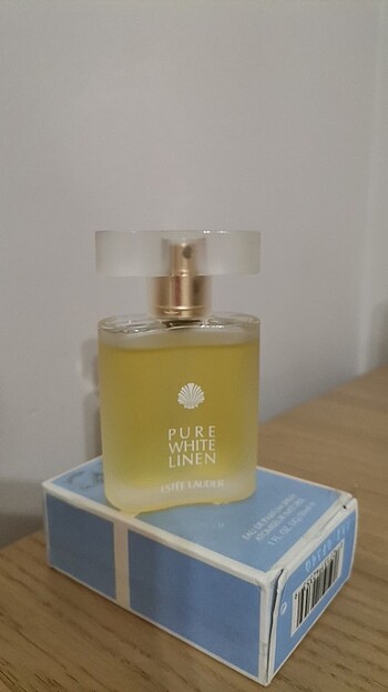 Pure White Linen, Estee Lauder 30 ml edp