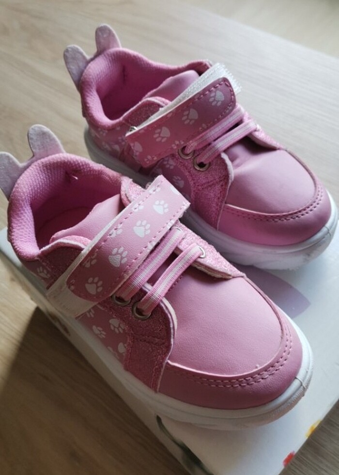 Kedi detaylı çocuk ayakkabı 25 numara - Görsel 2