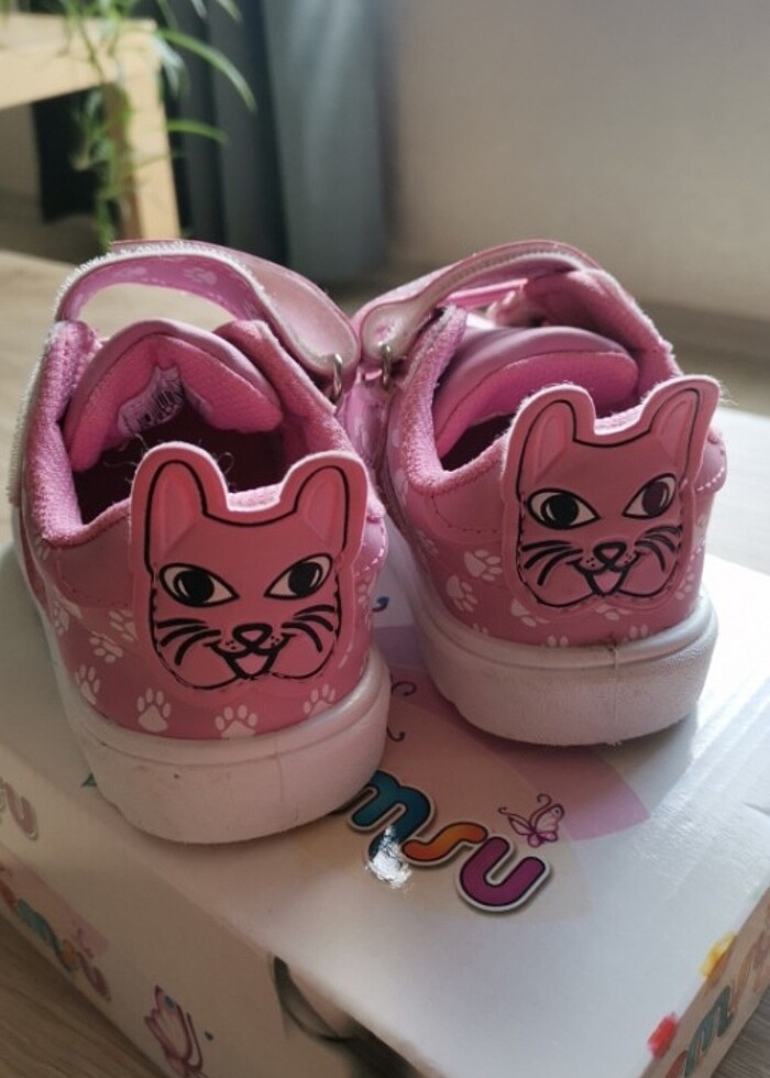 Kedi detaylı çocuk ayakkabı 25 numara - Görsel 3