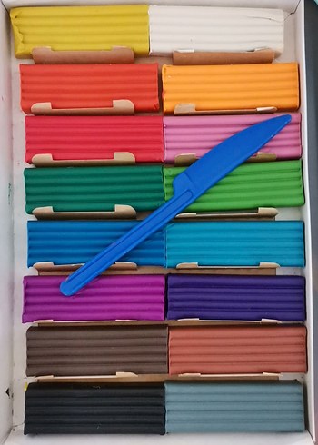 16 Renk Oyun Hamuru Seti, Ukrayna - Görsel 3