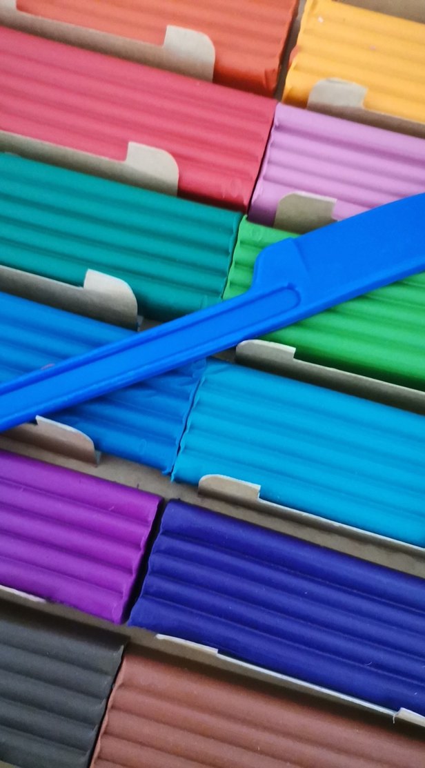 16 Renk Oyun Hamuru Seti, Ukrayna - Görsel 4