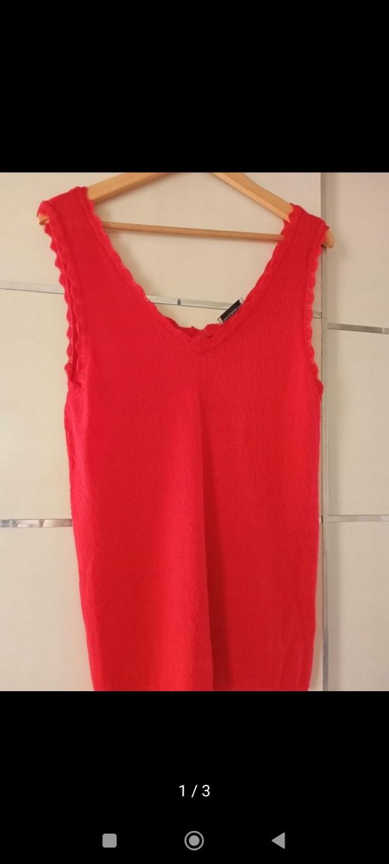 Kırmızı V Yaka Triko Kadın Atlet - Görsel 2