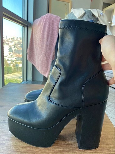 40 Beden siyah Renk Zara bot orj