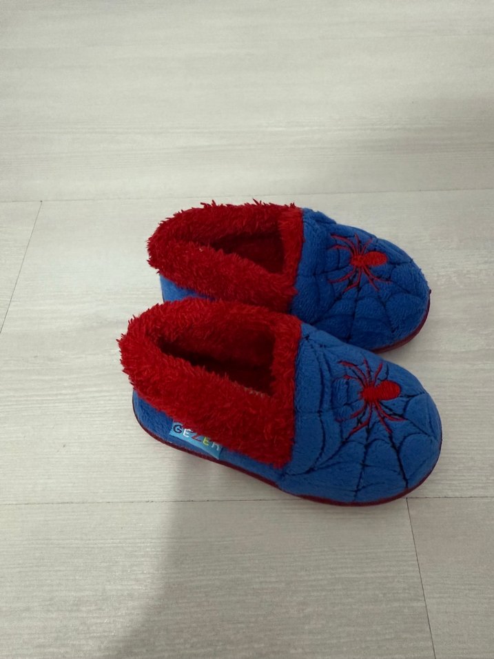 Erkek Çocuk Mavi Nakışlı Sıcak Terlik - Görsel 3