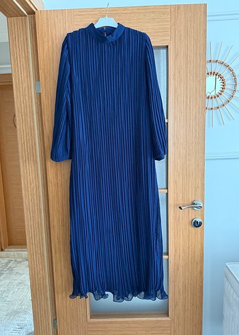 Lacivert Uzun Piliseli Kadın Elbise - Görsel 2