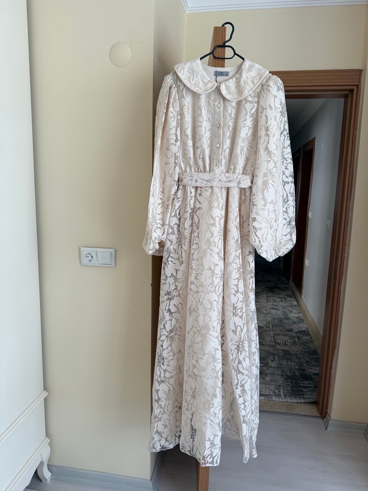 Dantel Detaylı Beyaz Uzun Kollu Kadın Elbise - Görsel 3