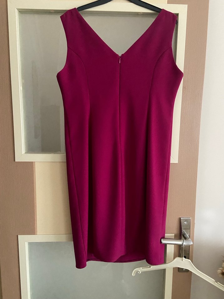 Bordo Zincir Detaylı V Yaka Midi Elbise - Görsel 2