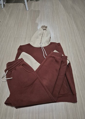 Kahverengi Kapüşonlu Kadın Eşofman Takımı - Görsel 2