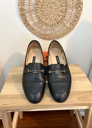 Siyah Deri Tokalı Kadın Loafer