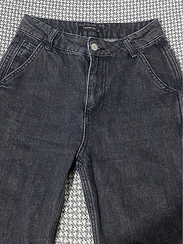 Marangoz detaylı mom jean