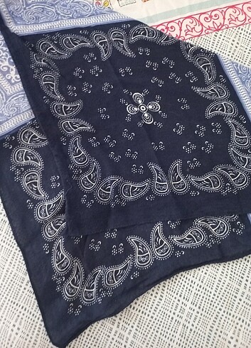  Beden Bandana