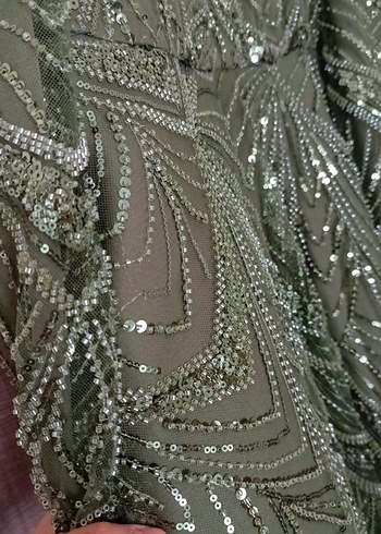 Yeşil İşlemeli Uzun Abiye Elbise - Görsel 3