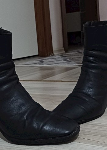 Siyah Deri Kadın Topuklu Bot - Görsel 2