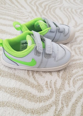 Nike Beyaz Çocuk Spor Ayakkabı