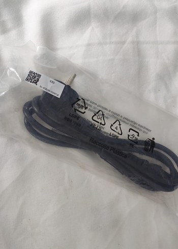 Siyah Güç Kablosu - Görsel 5