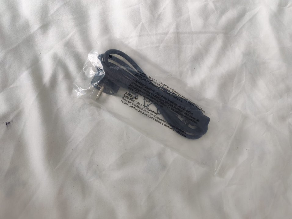 Siyah Güç Kablosu - Görsel 4