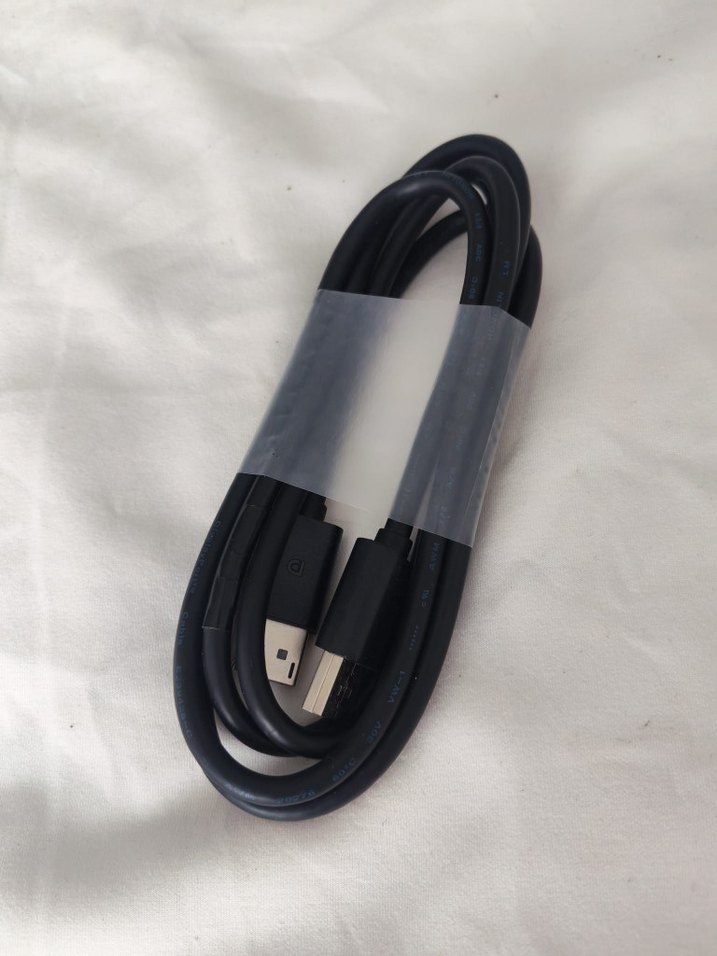 Siyah USB Veri ve Şarj Kablosu - Görsel 2