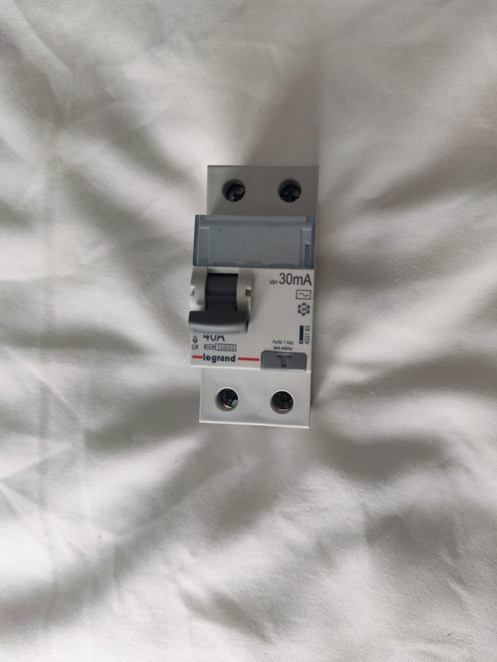 40A Beyaz Gri Sigorta Anahtarı - Görsel 3