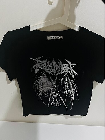 Siyah crop