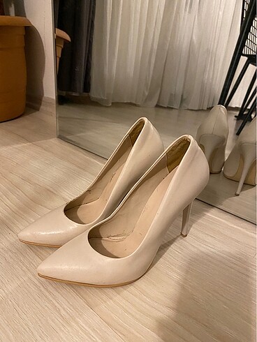 37 Beden Bej stiletto
