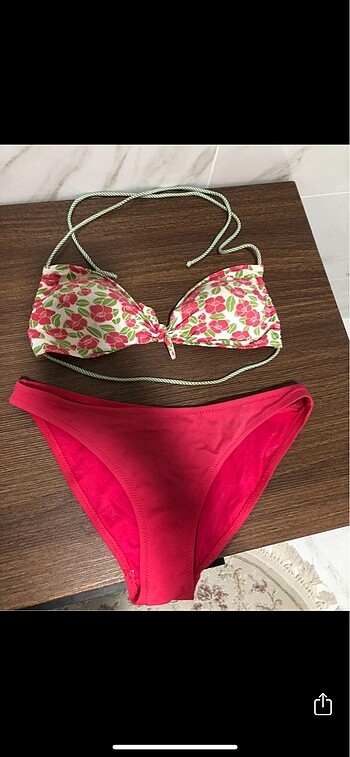 Kyo Bikini Kyo