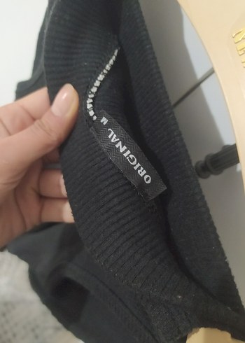 Siyah Yüksek Yakalı Kolsuz Kadın takım etek crop - Görsel 4