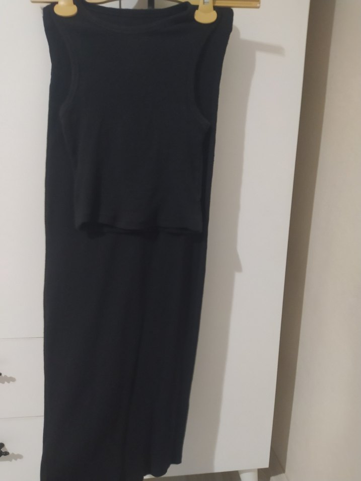 Siyah Yüksek Yakalı Kolsuz Kadın takım etek crop - Görsel 2