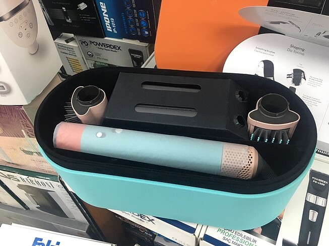 Dyson airwrap