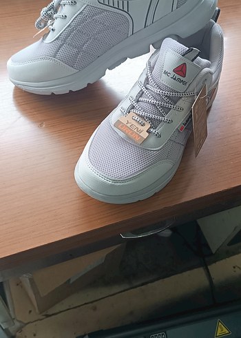 Gri Beyaz Bağcıklı Spor Sneakers - Görsel 5