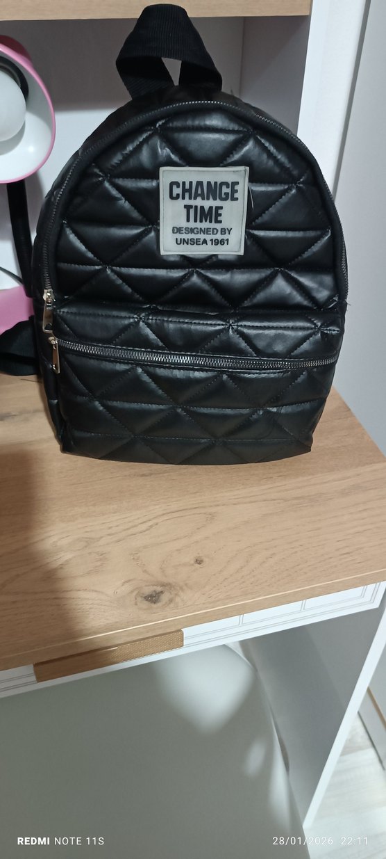 Siyah kadın Sırt Çantası - Görsel 2