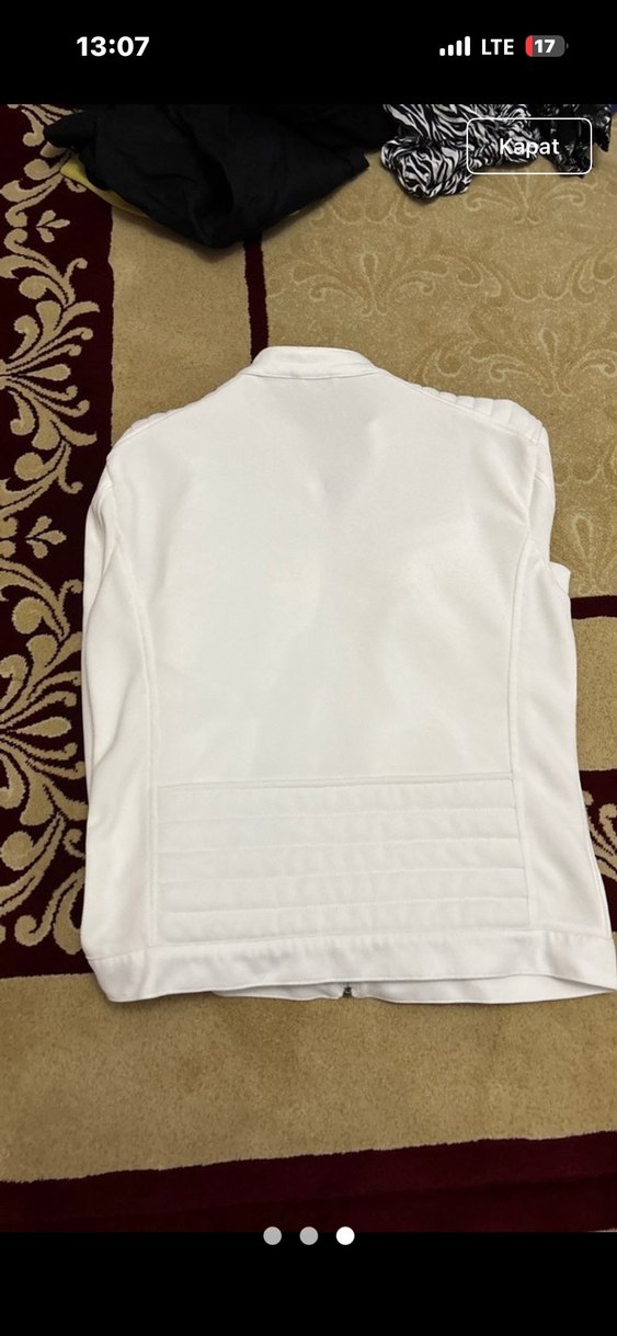 Beyaz Fermuarlı Kadın Ceket - Görsel 3