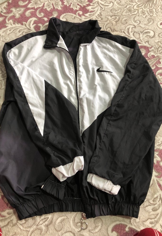 Siyah-Beyaz  Spor yağmurluk - Görsel 2