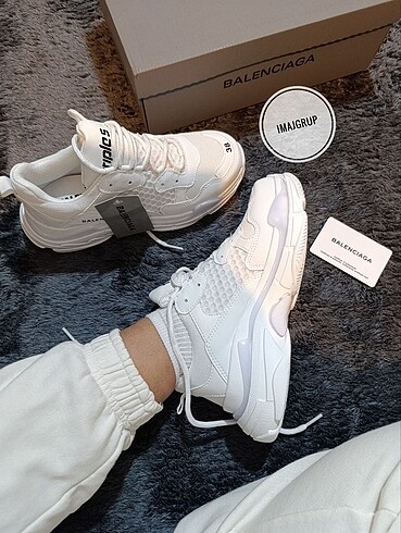 37 Beden beyaz Renk Balenciaga