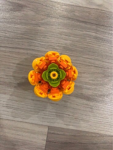 Diğer Lego çiçek