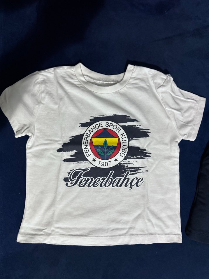 Fenerbahçe Baskılı Çocuk Tişört ve Şort Takımı - Görsel 3