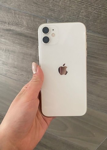 Beyaz iPhone 11 128 gb