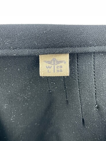 29 Beden siyah Renk Dockers Düz Kesim %70 İndirimli.