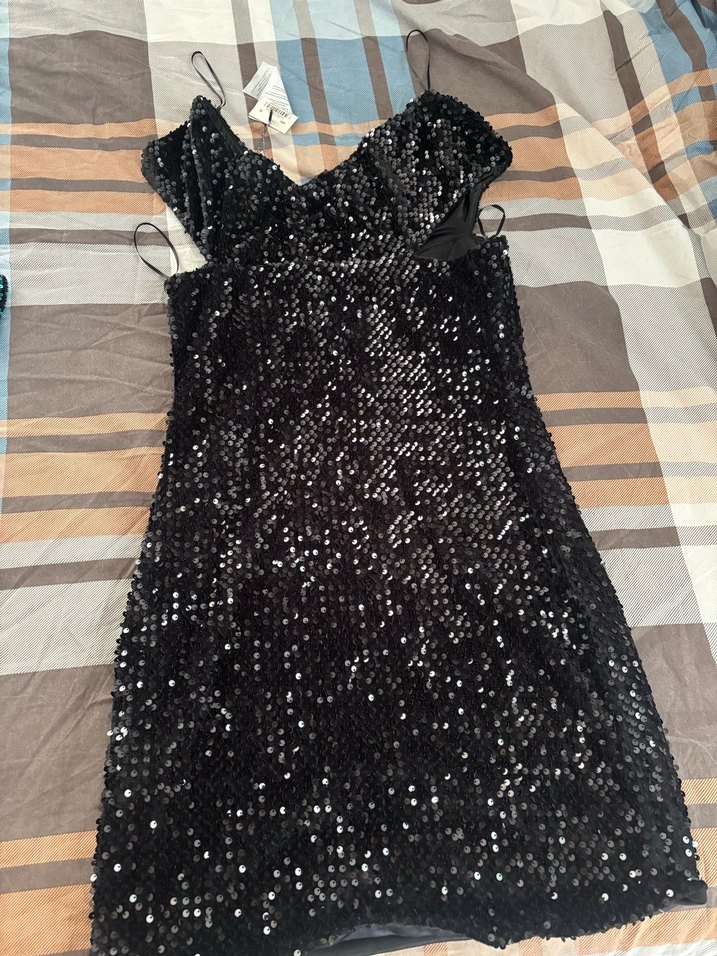 Parlak Siyah V Yaka Mini Abiye Elbise - Görsel 3