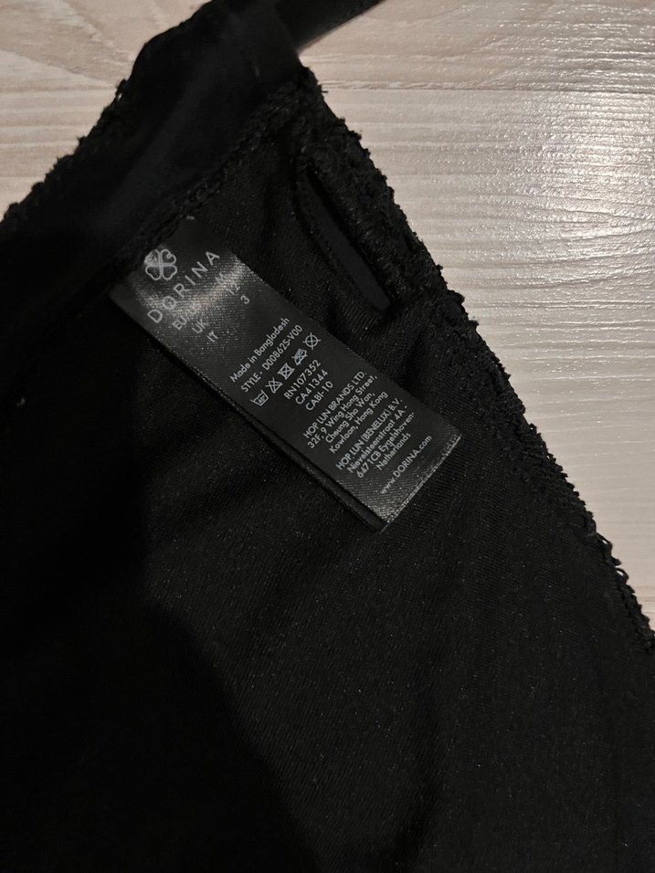 İnce Askılı Siyah Nakışlı Mini Bikini Üstü - Görsel 4