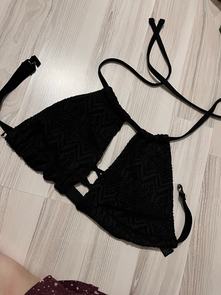 İnce Askılı Siyah Nakışlı Mini Bikini Üstü - Görsel 2