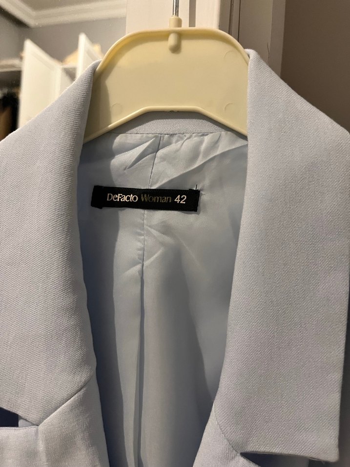 Düğmeli Beyaz Kadın Blazer Ceket - Görsel 3