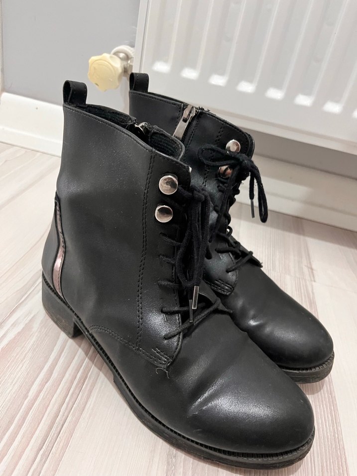 Siyah Deri Kadın Bot, Tokalı, Kalın Topuklu - Görsel 3