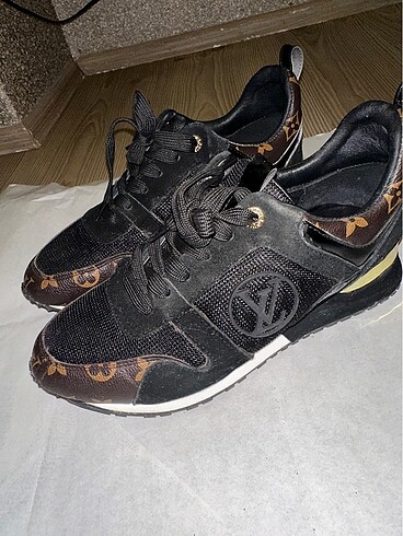 38 Beden Lv sneaker